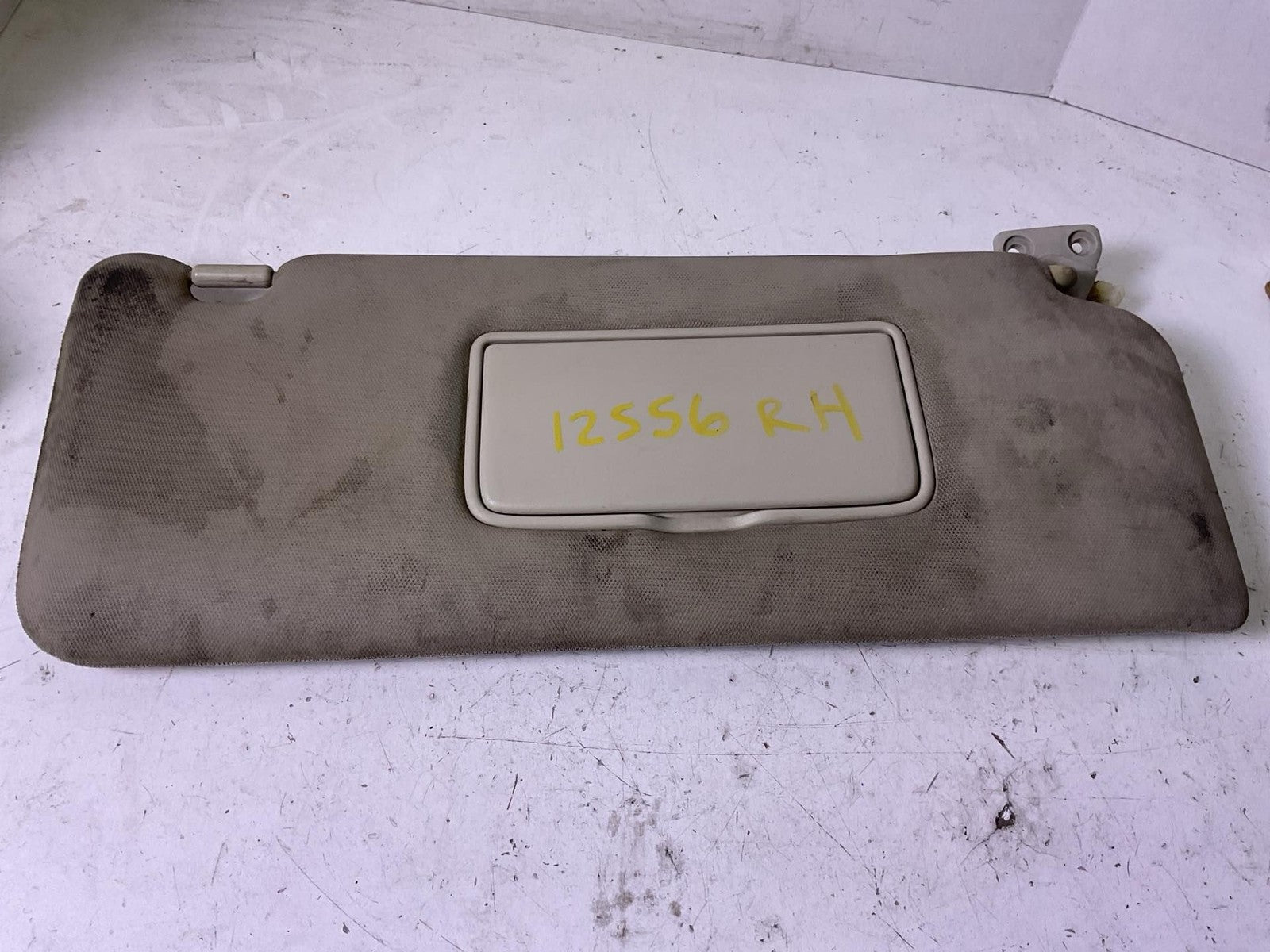 Sun Visor NISSAN ARMADA Right 04 05 06 07 08 09 10 11 12 13 14 150