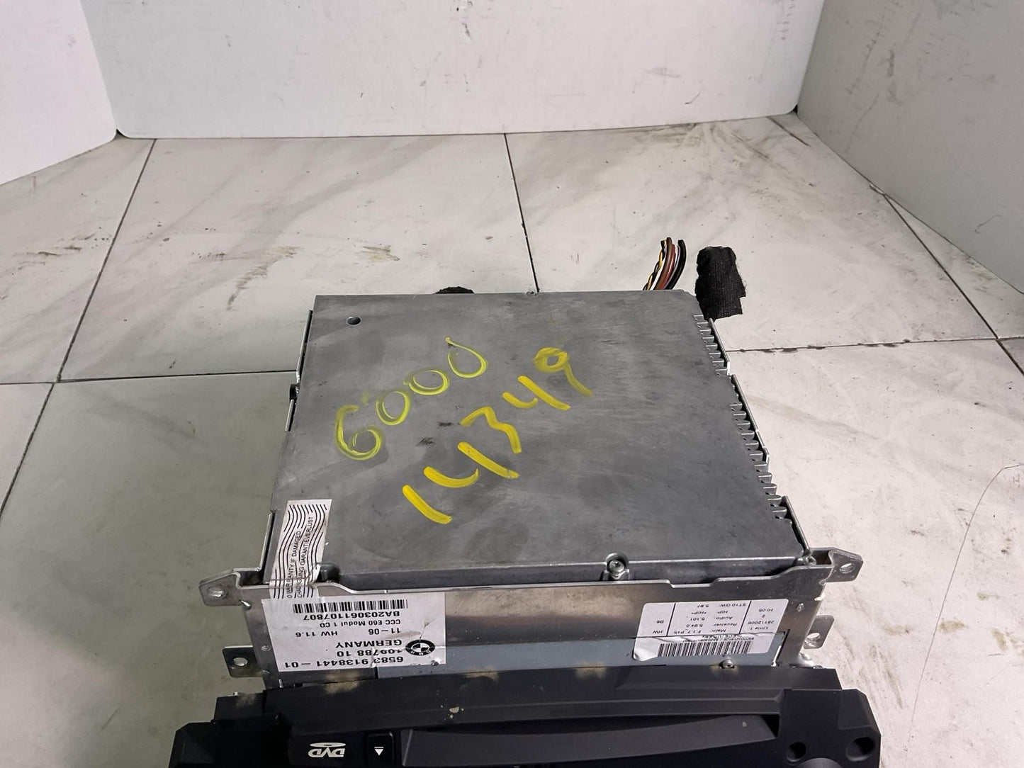 Audio & Visual Equip.(radio) BMW 545I 04 057