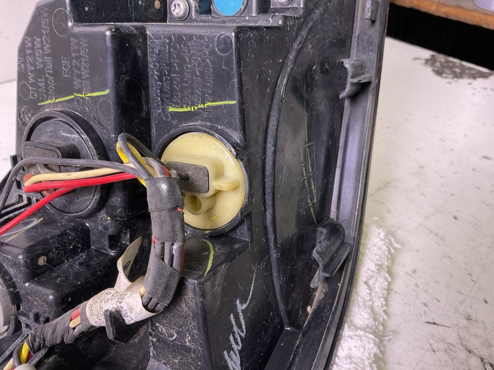 Tail Light Assembly Right Passenger Side For 2020 2021 2022 2023 Nissan Versa6