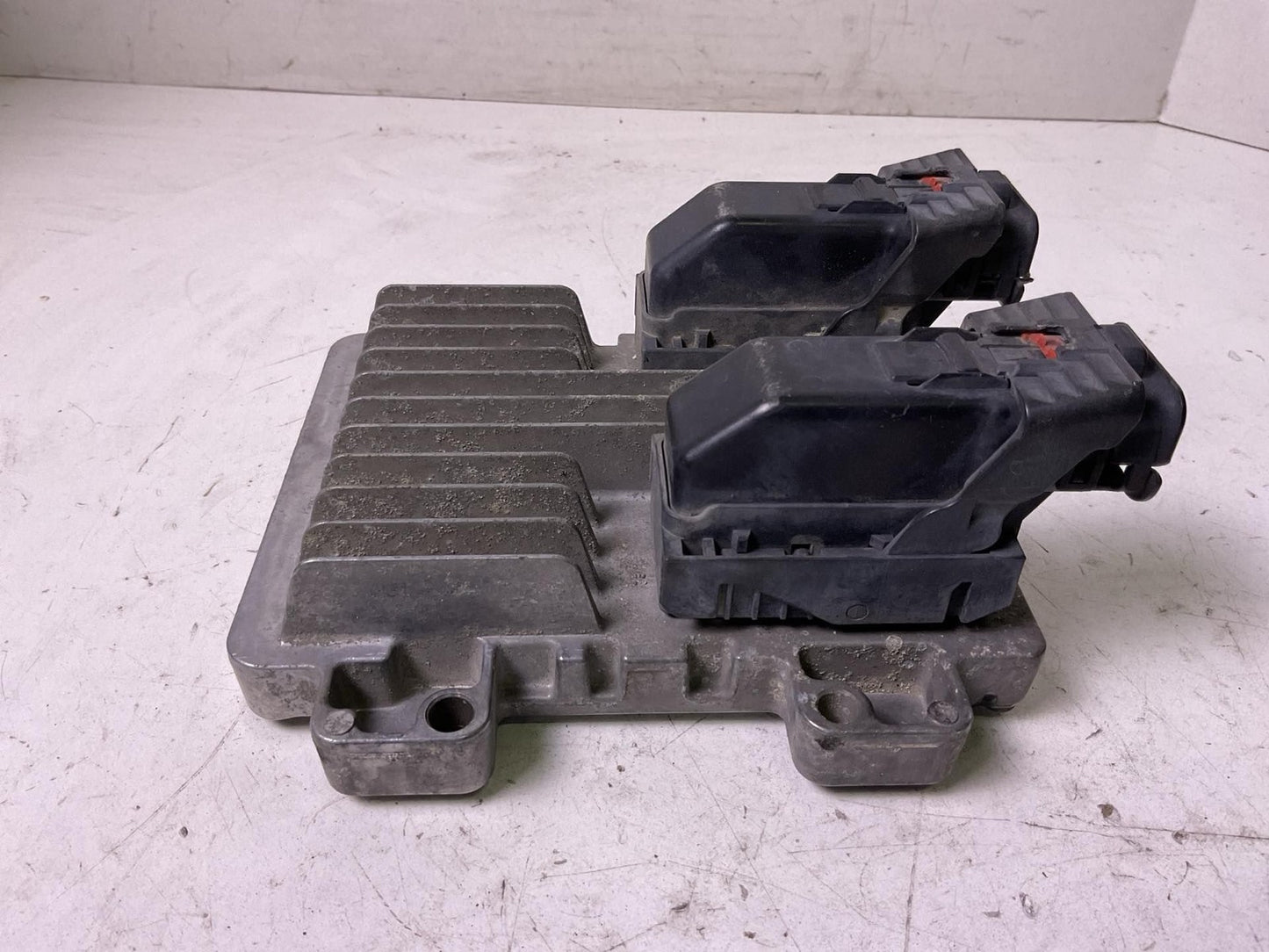 Engine/motor Brain Box ESCALADE ESV 083