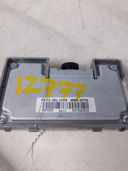 Camera/projector KIA CADENZA 141