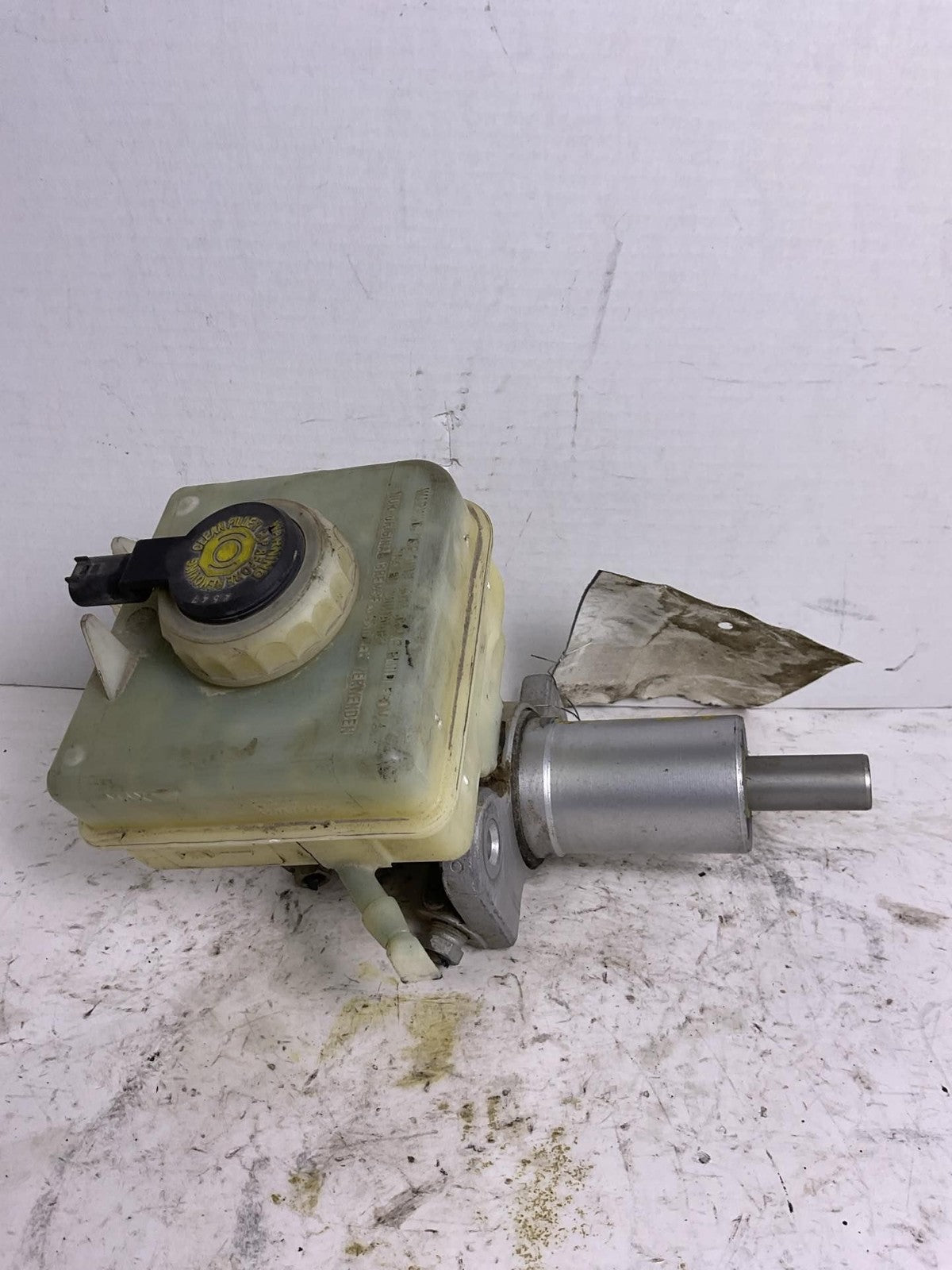 Master Cylinder BMW 528I 08 09 101