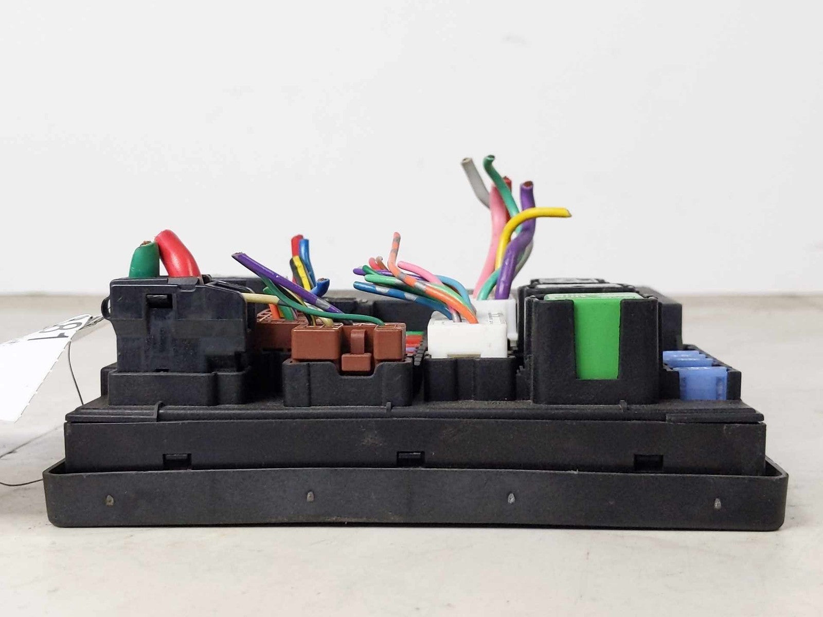 Engine Fuse Box NISSAN SENTRA 13 14 15 16 17 18 195