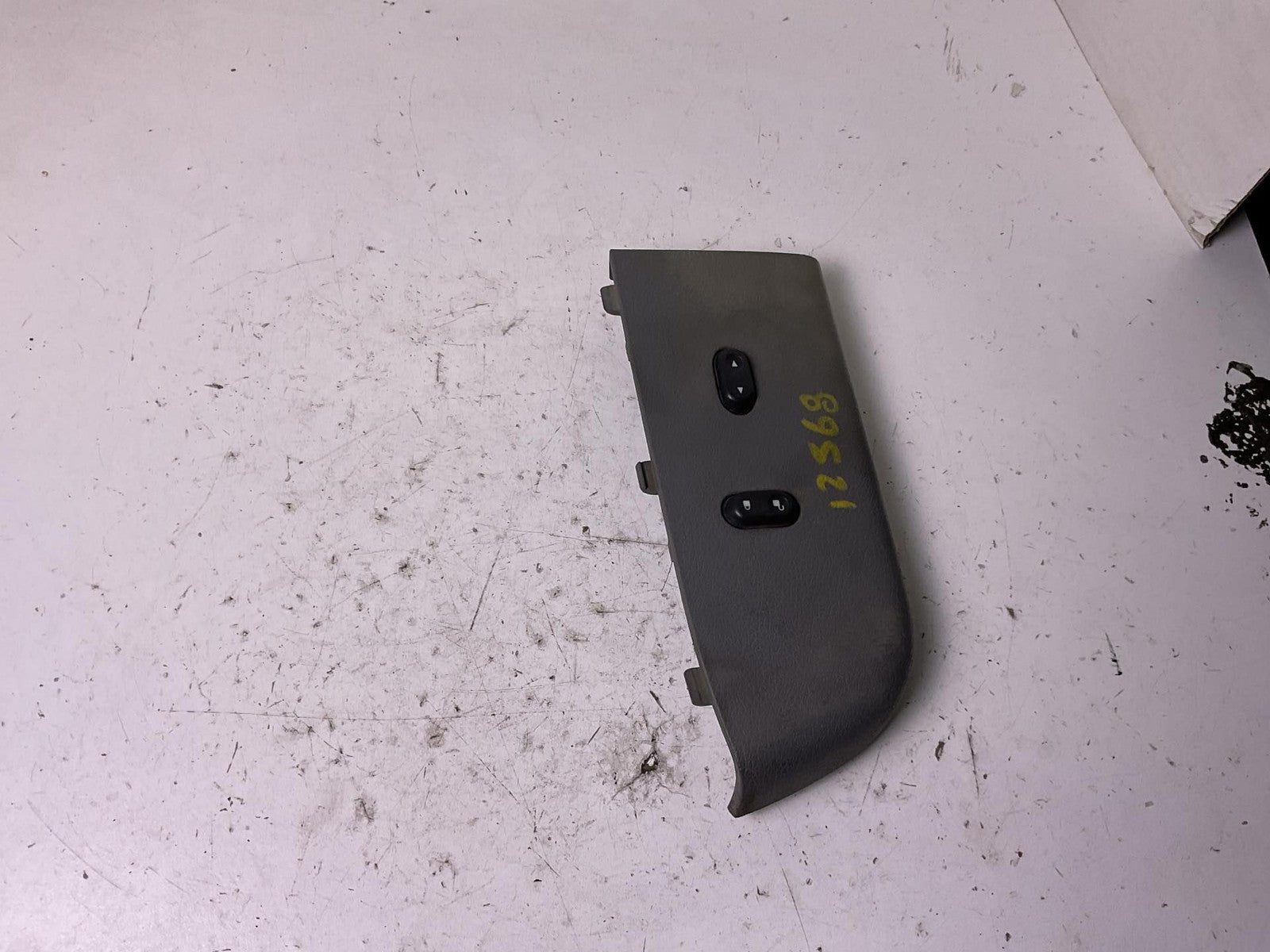Door Switch Front FORD PICKUP F150 040