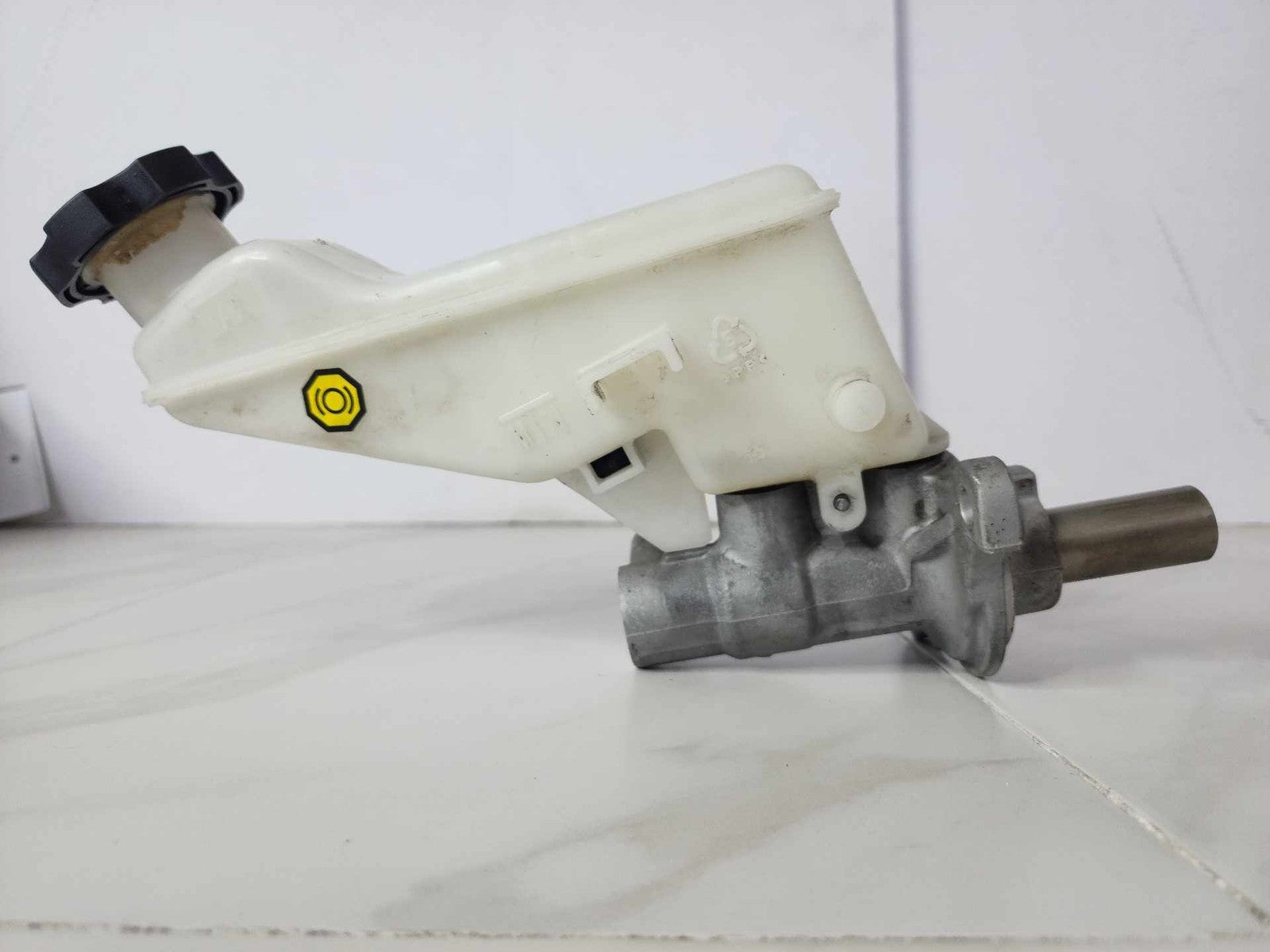 Master Cylinder HYUNDAI ELANTRA 17 18 193