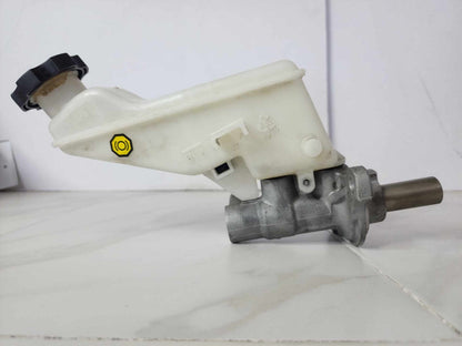 Master Cylinder HYUNDAI ELANTRA 17 18 193