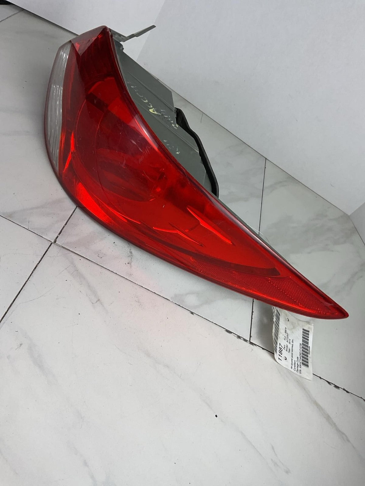 Tail Light Assembly HYUNDAI ACCENT Right 12 13 141