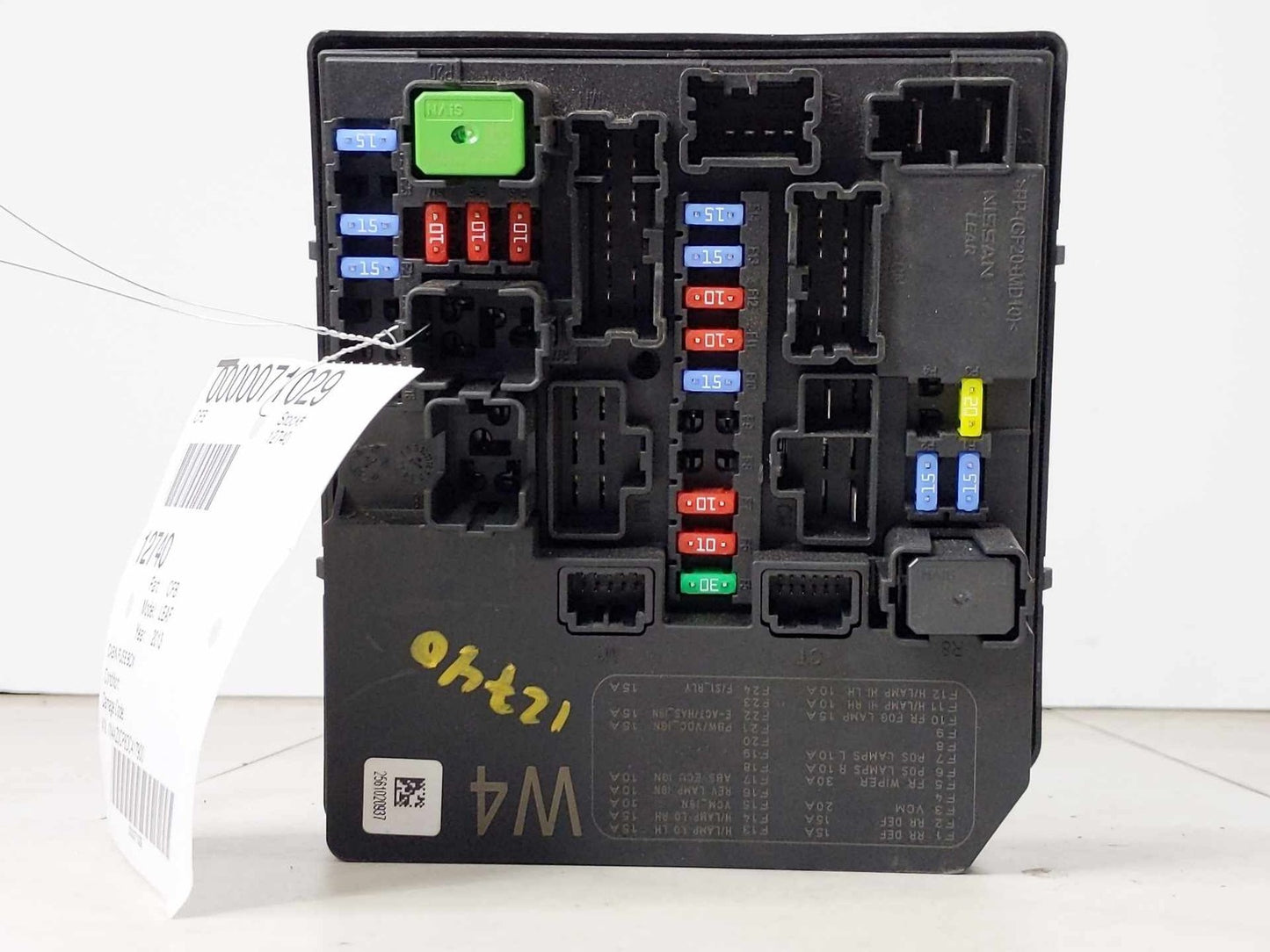 Cabin Fuse Box NISSAN LEAF 130