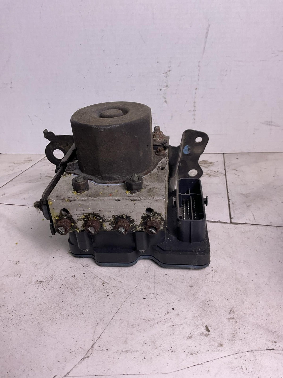 Anti-lock Brake Parts TOYOTA CAMRY 13 140