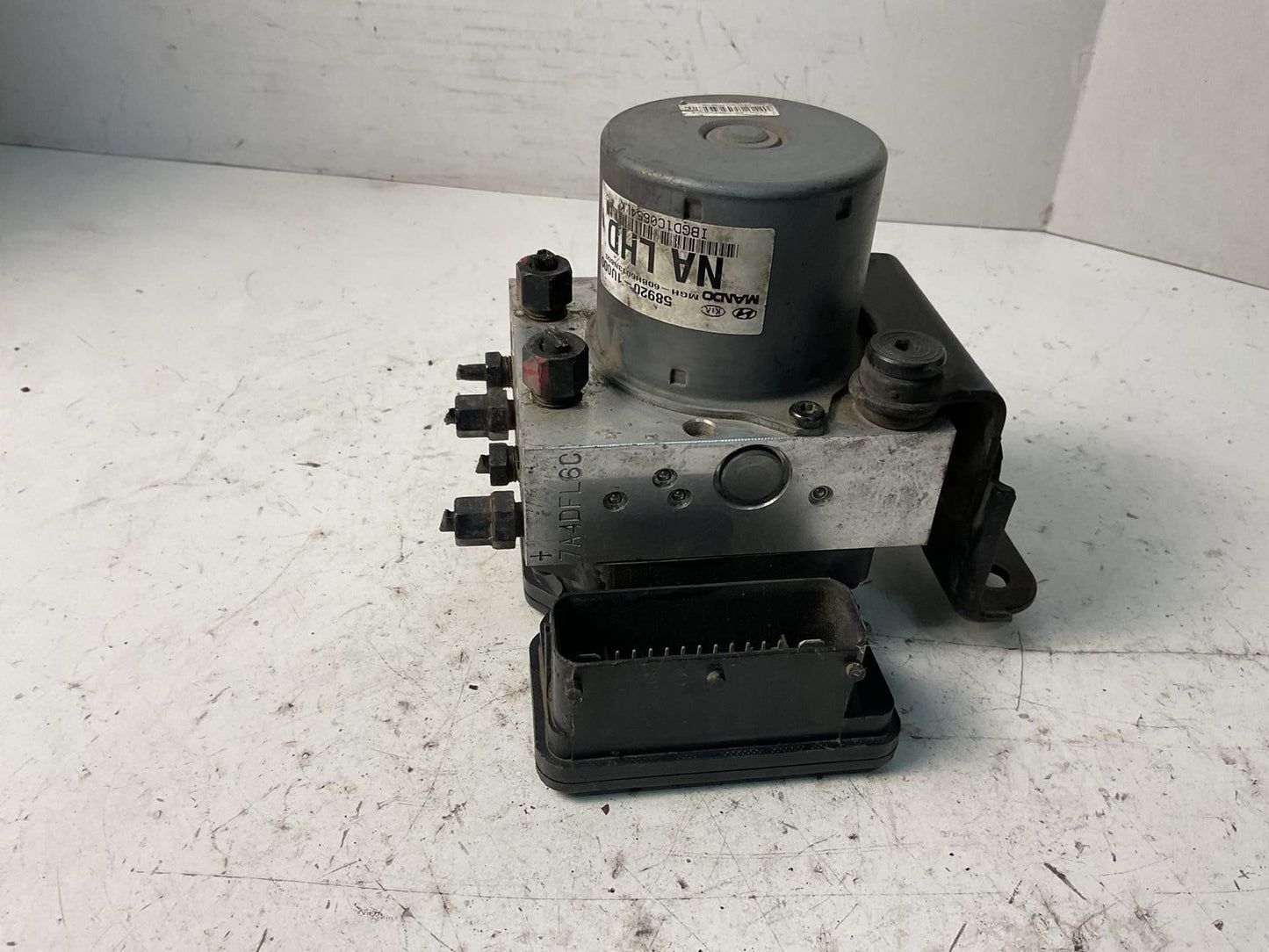 Anti-lock Brake Parts KIA SORENTO 14 152