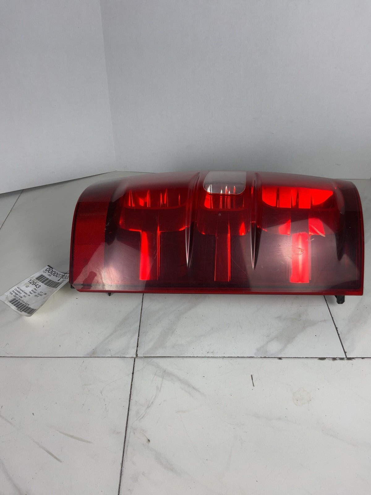 Tail Light Assembly CHEVY TAHOE Right 07 08 09 10 11 12 13 140