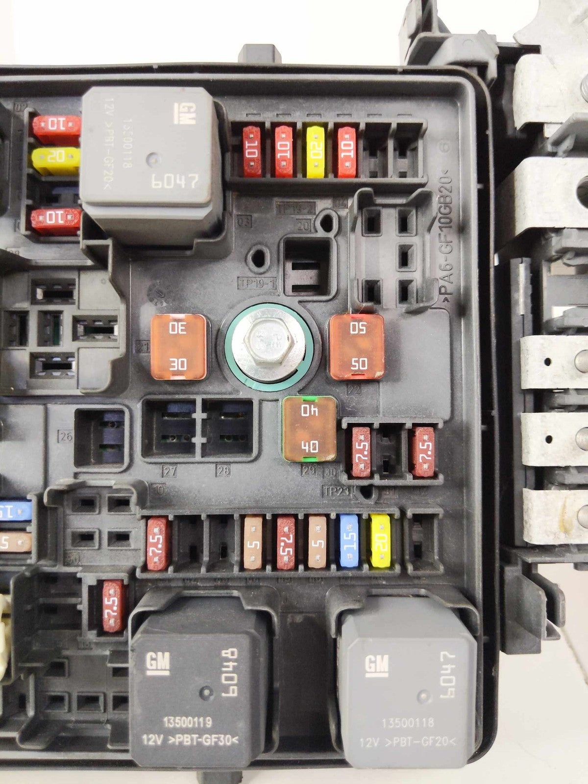 Engine Fuse Box CHEVY CRUZE 172