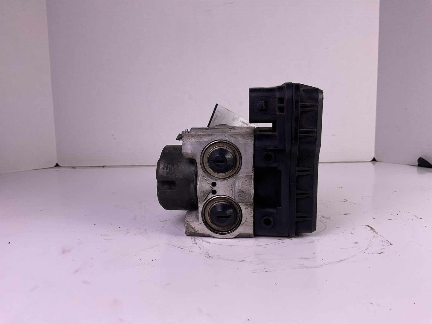 Anti-Lock Brake Pump Module Control Assembly For 2004-2006 LEXUS ES3301