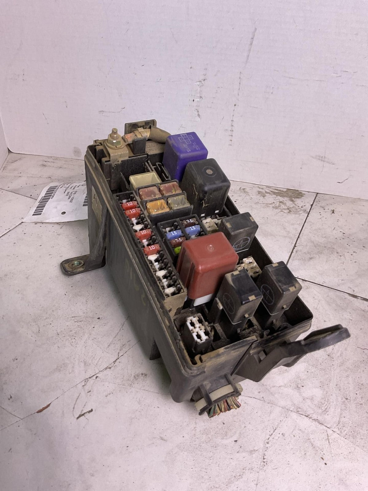 Engine Fuse Box TOYOTA TACOMA 01 02 03 040