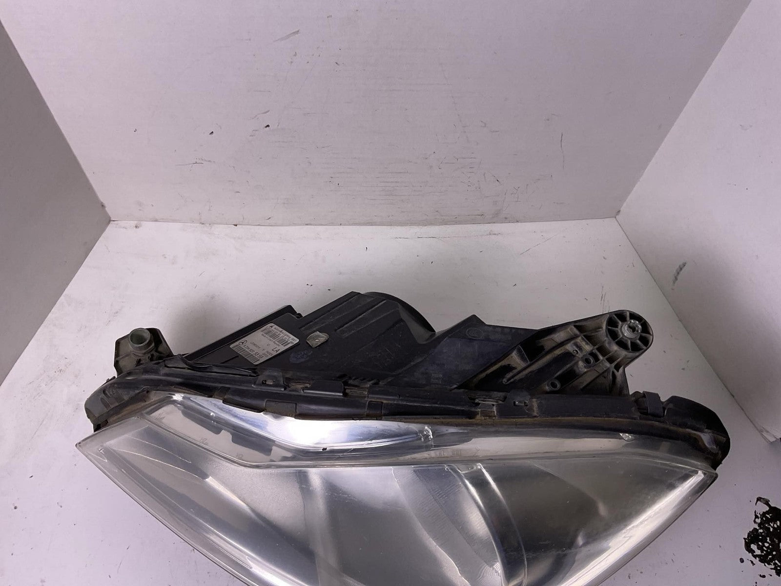 Headlamp Assembly MERCEDES C-CLASS Left 08 09 10 111