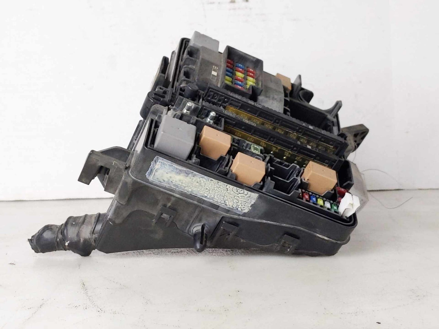 Engine Fuse Box HYUNDAI SONATA 16 173