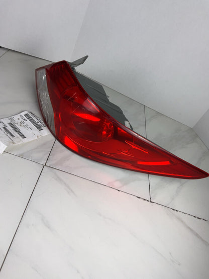 Tail Light Assembly HYUNDAI ACCENT Right 12 13 141