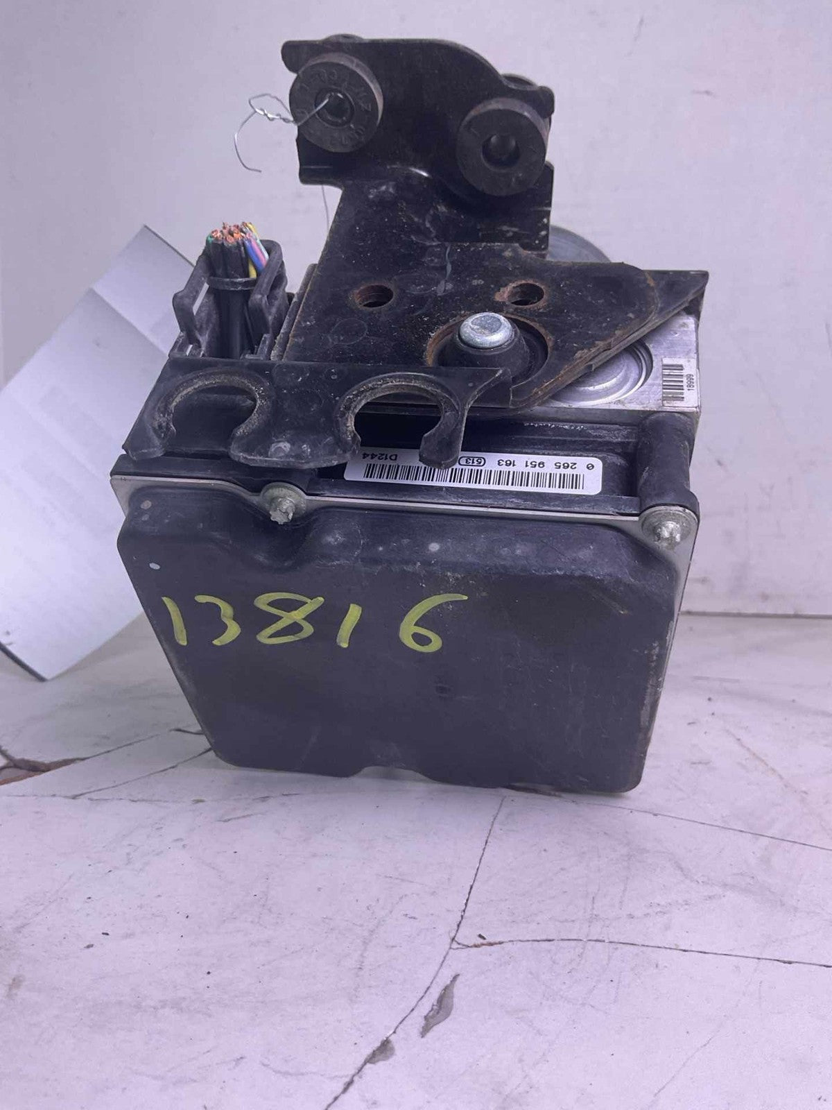 Anti-lock Brake Parts INFINITI G37 09 104