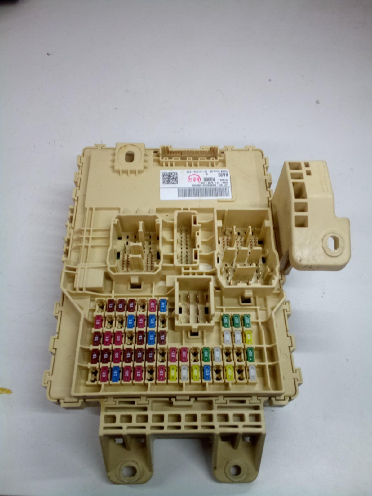 Cabin Fuse Box KIA CARNIVAL 220