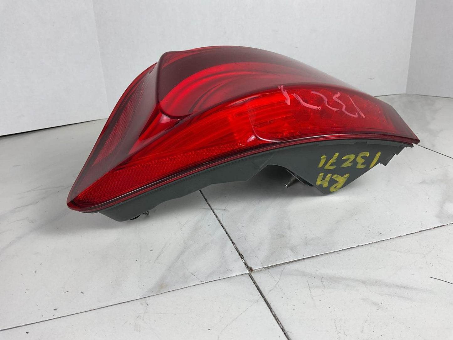 Tail Light Assembly BMW 528I Right 11 12 132
