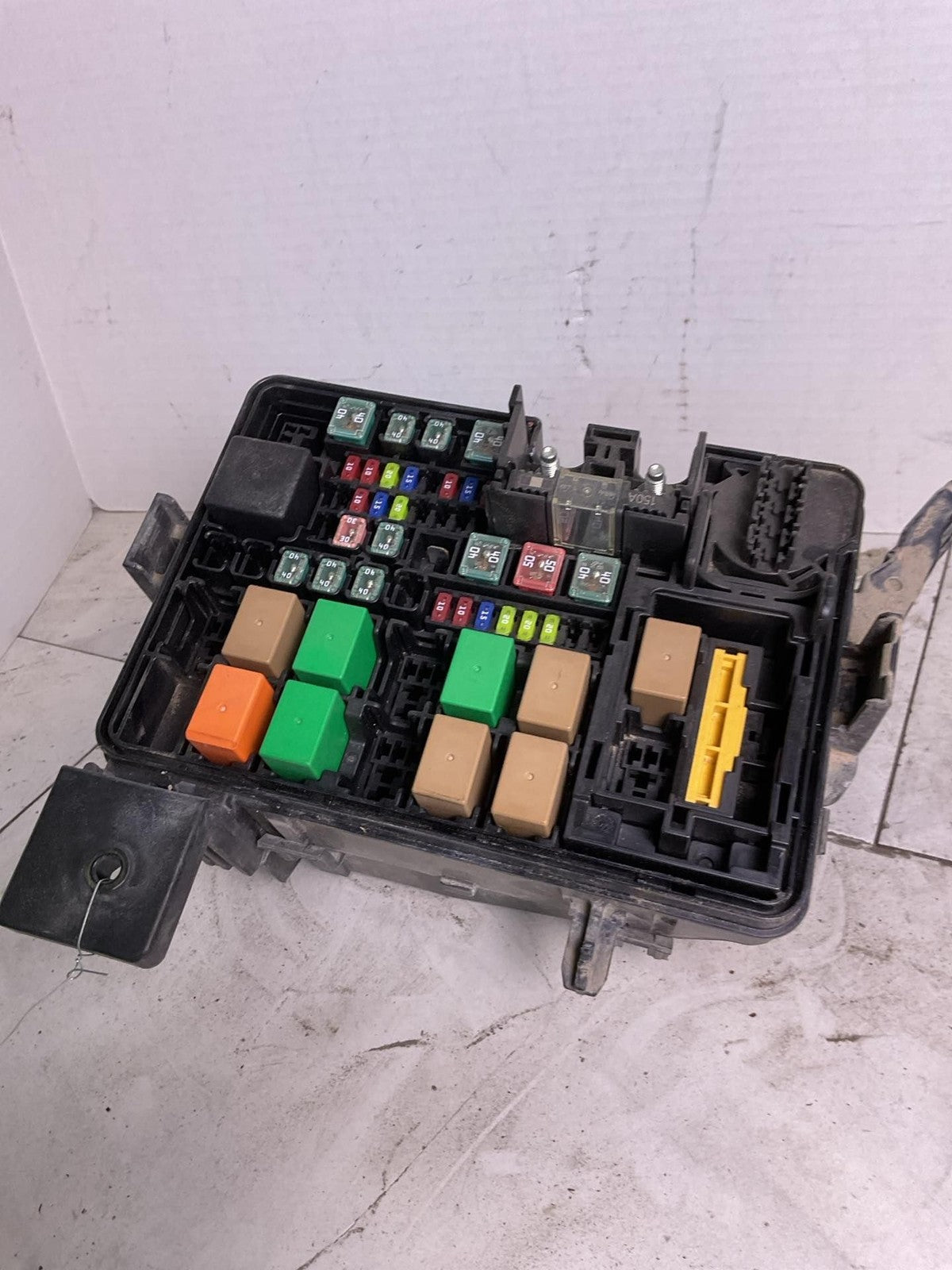 Engine Fuse Box KIA RIO 20 21 22 231