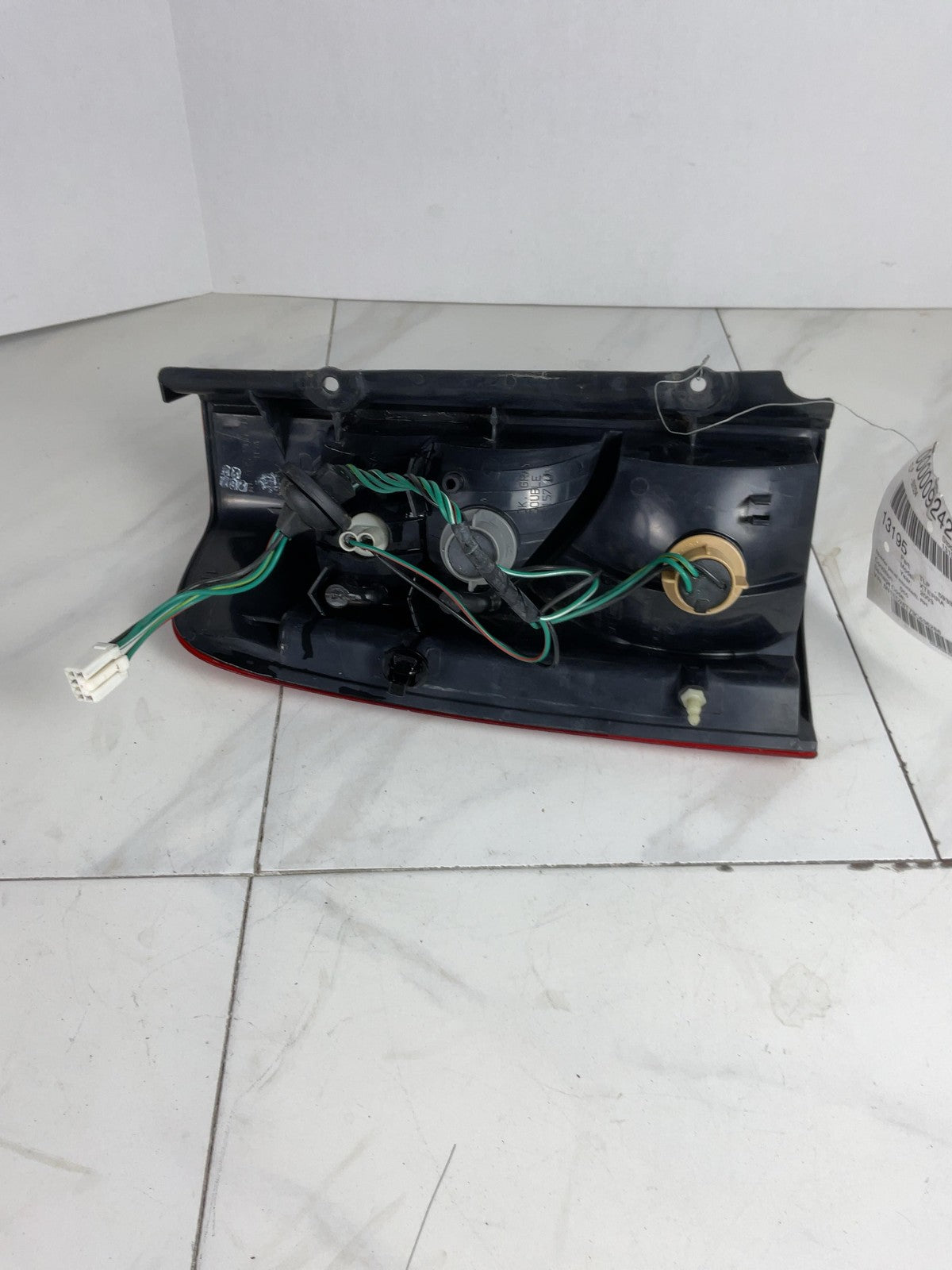 Tail Light Assembly NISSAN XTERRA Right 02 03 044