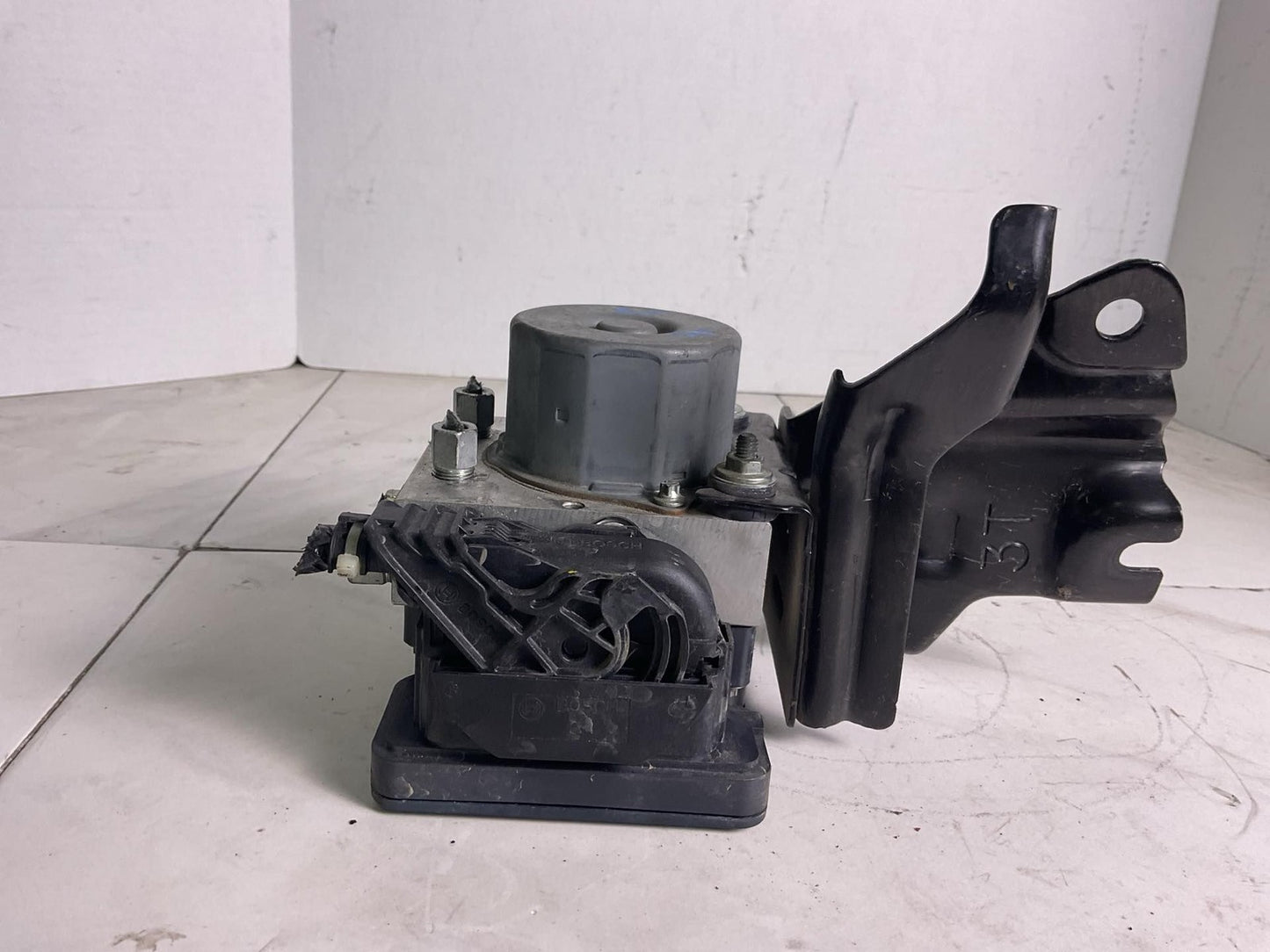 Anti-lock Brake Parts NISSAN ALTIMA 16 171