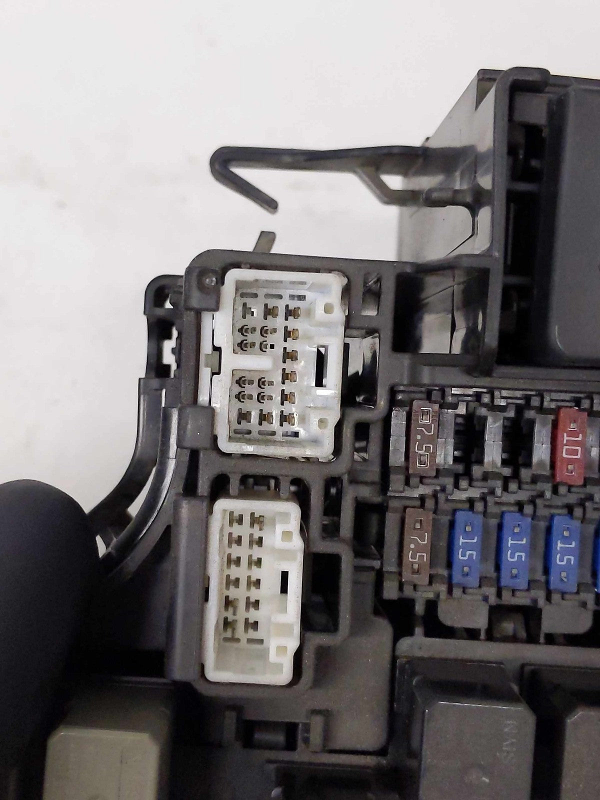 Engine Fuse Box MAZDA 6 17 18 19 20 218