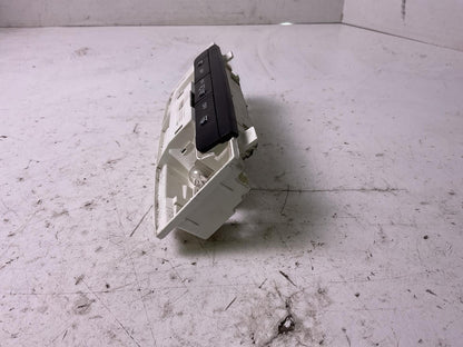 Front Console NISSAN VERSA 211