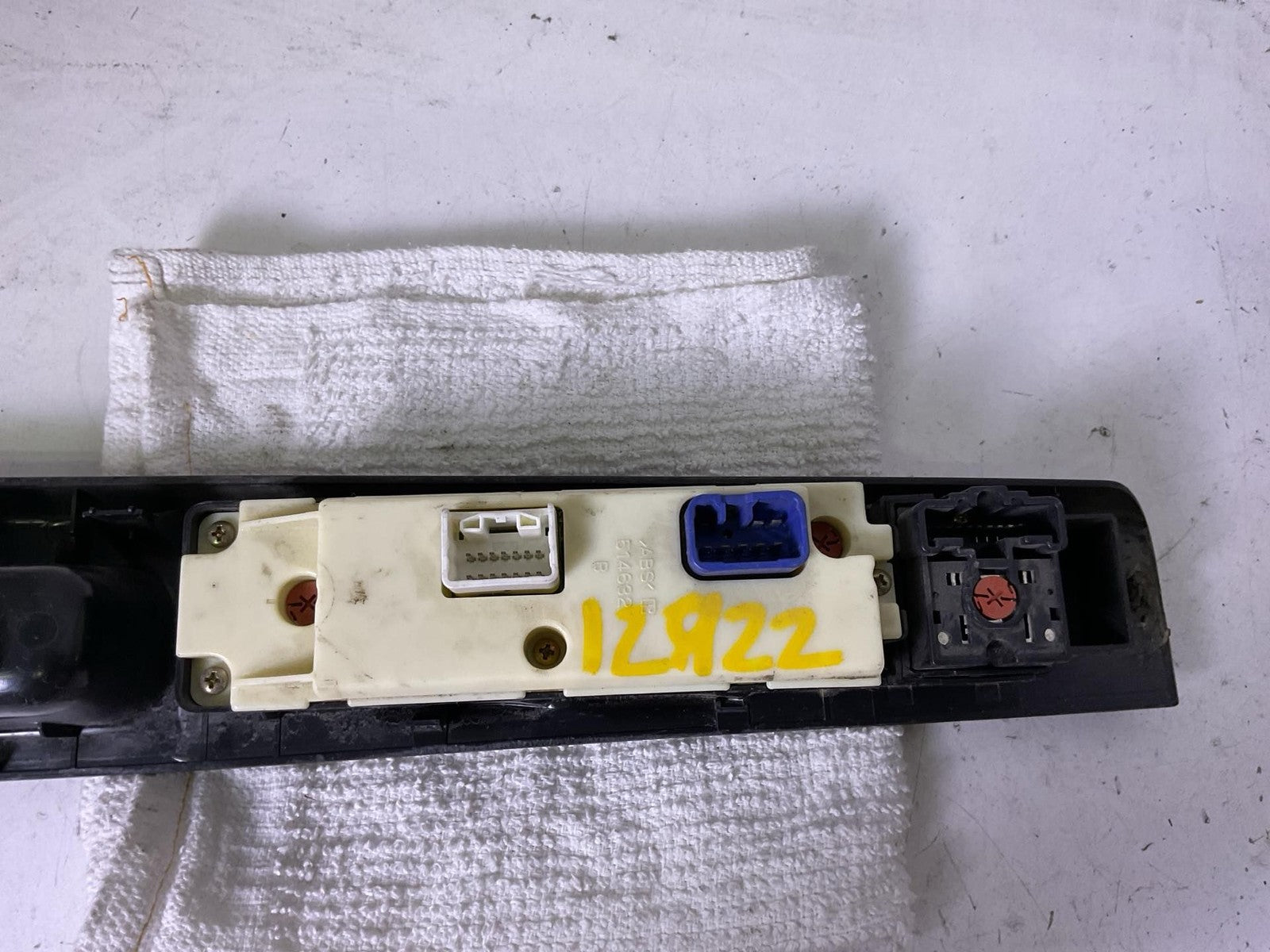 Door Switch Front CHEVY COLORADO 04 05 06 07 08 09 10 11 125