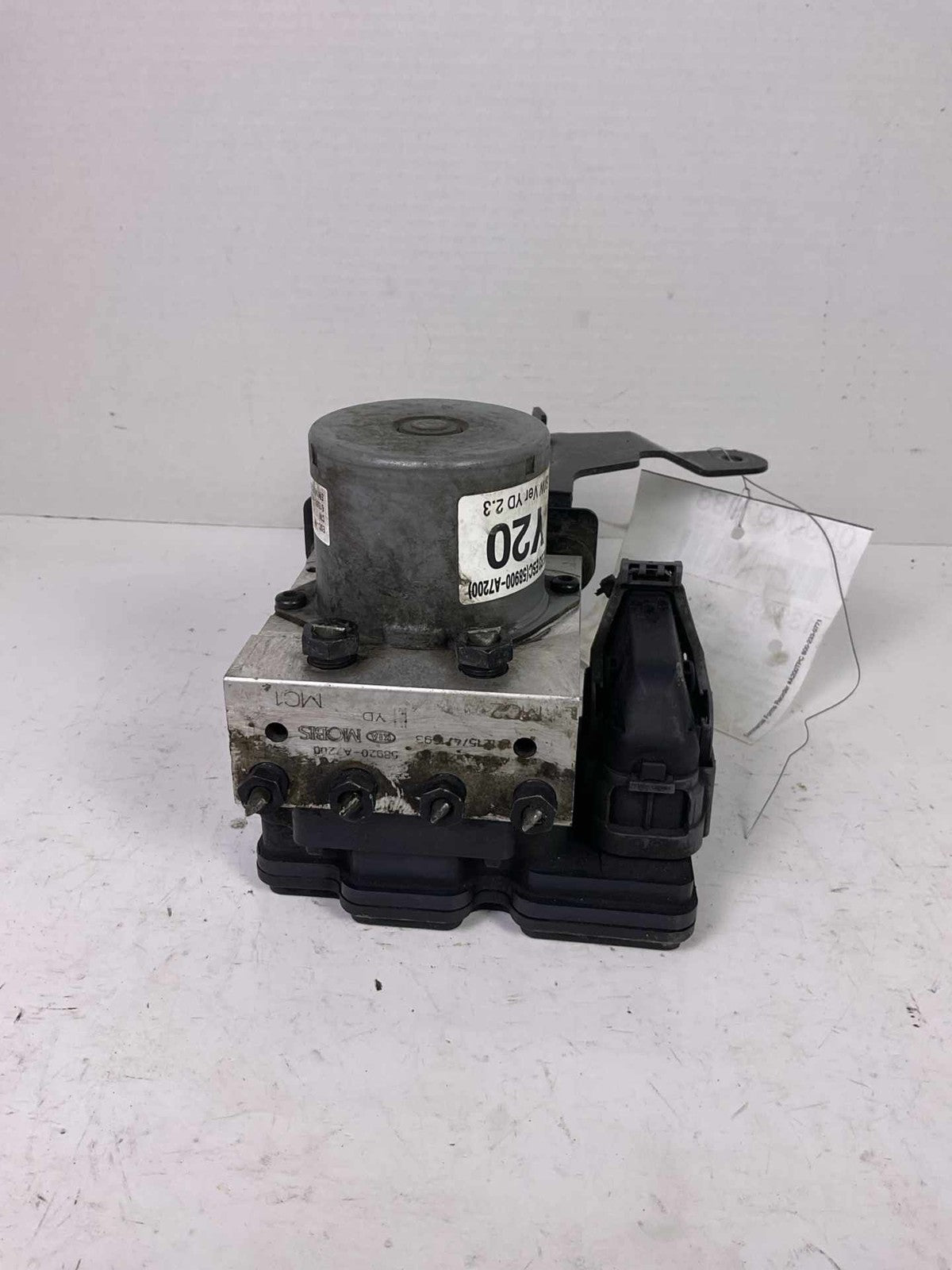 Anti-lock Brake Parts for 2014-2016 KIA FORTE1