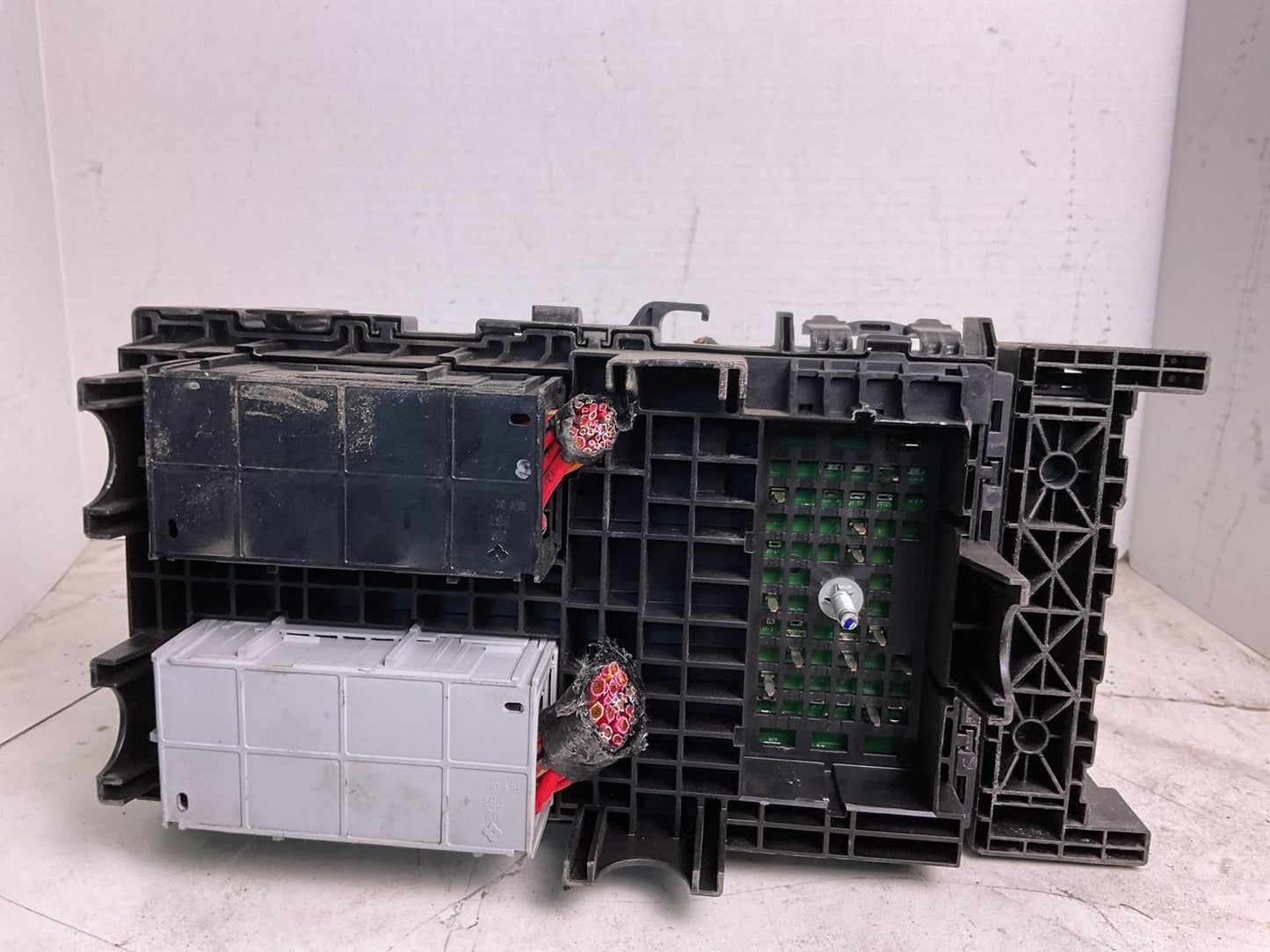 Engine Fuse Box CHRYSLER 200 154