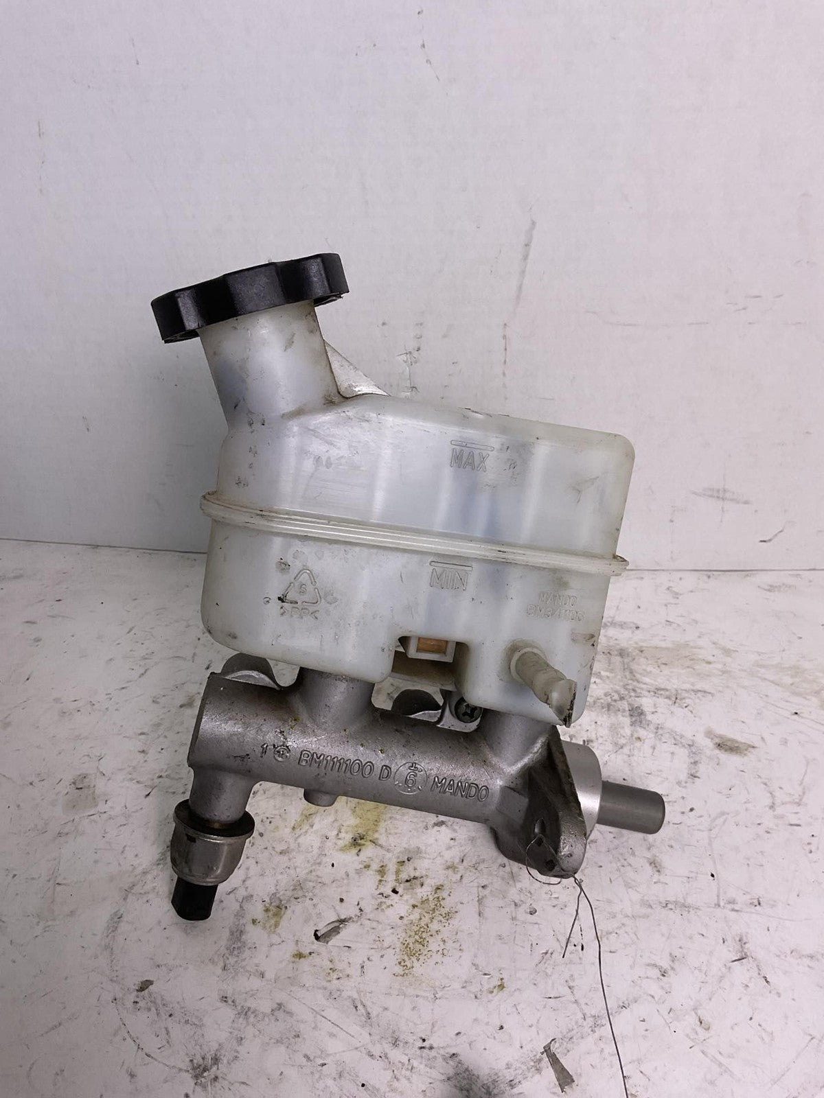 Master Cylinder HYUNDAI TUCSON 05 060