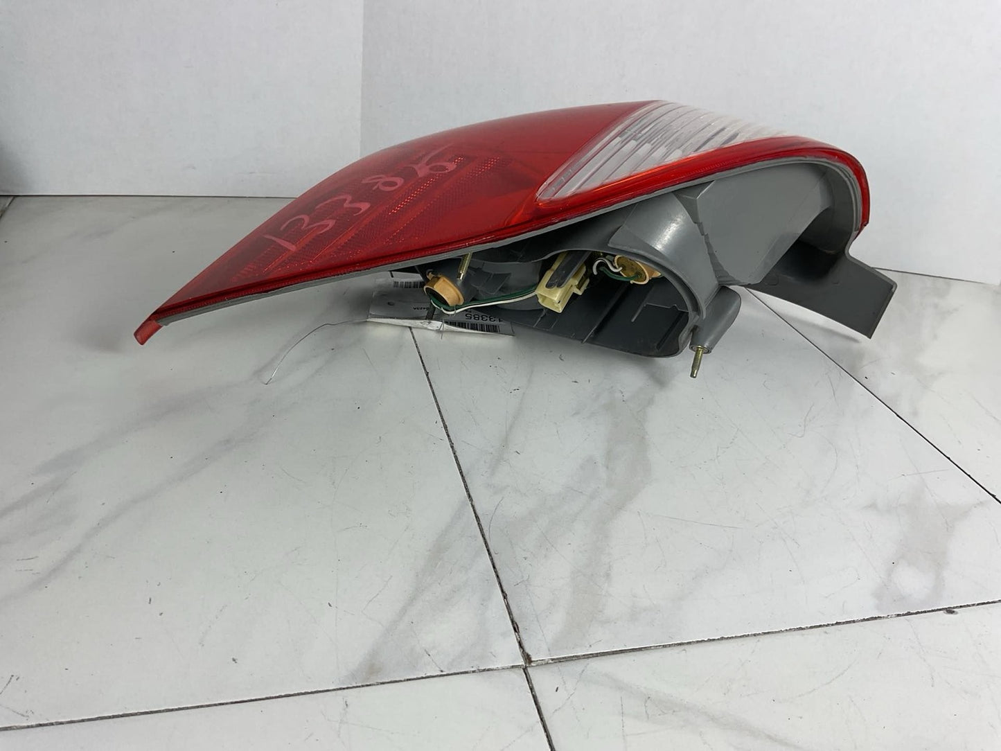 Tail Light Assembly TOYOTA MATRIX Left 03 04 05 06 07 081