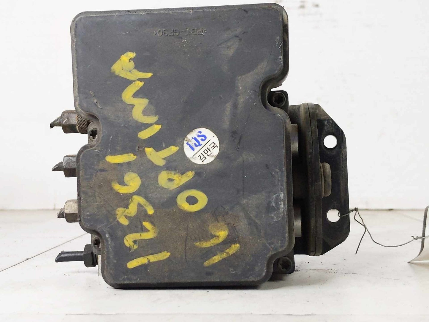 Anti-lock Brake Parts KIA OPTIMA 16 17 185