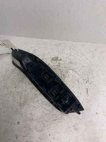 Door Switch Front FORD FOCUS 12 13 14 15 16 17 181