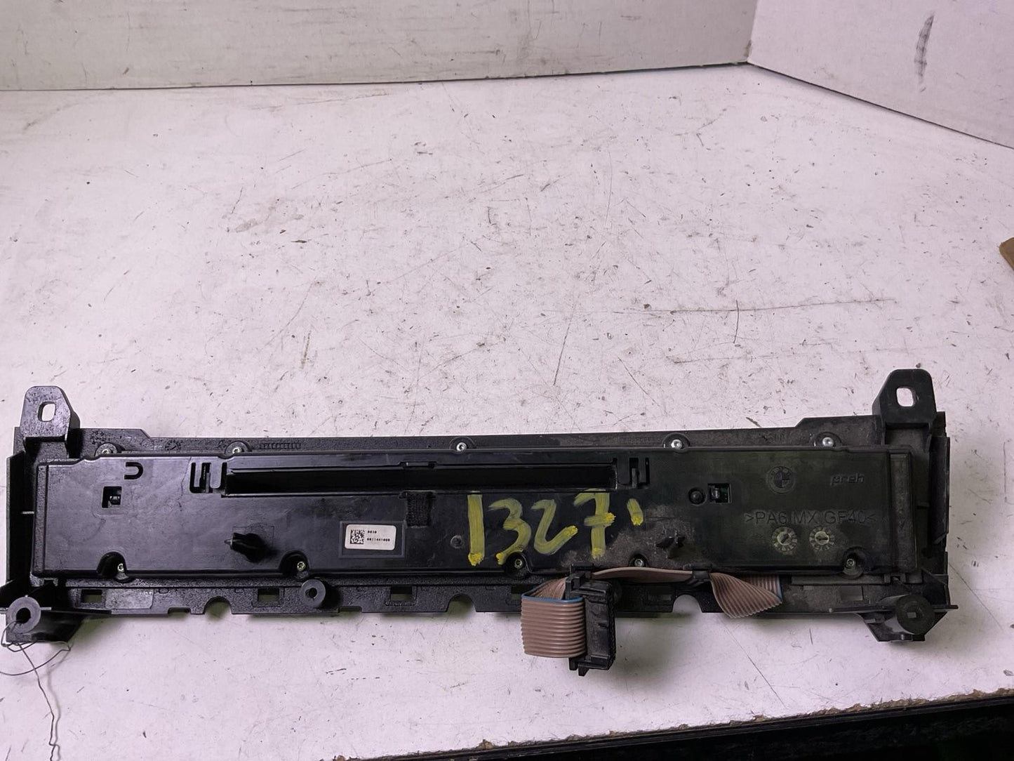 Audio & Visual Equip.(radio) BMW 528I 11 123