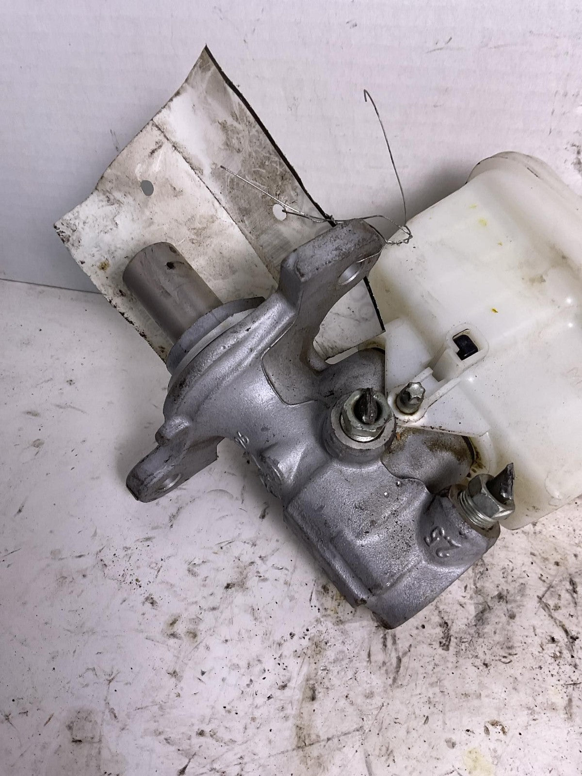Master Cylinder NISSAN VERSA 20 21 22 23 243