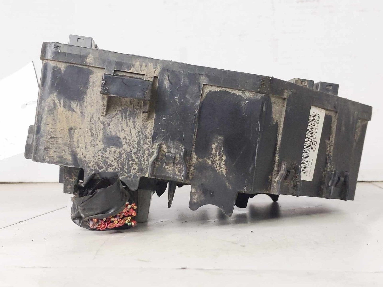 Engine Fuse Box CHEVY CRUZE 11 12 13 144