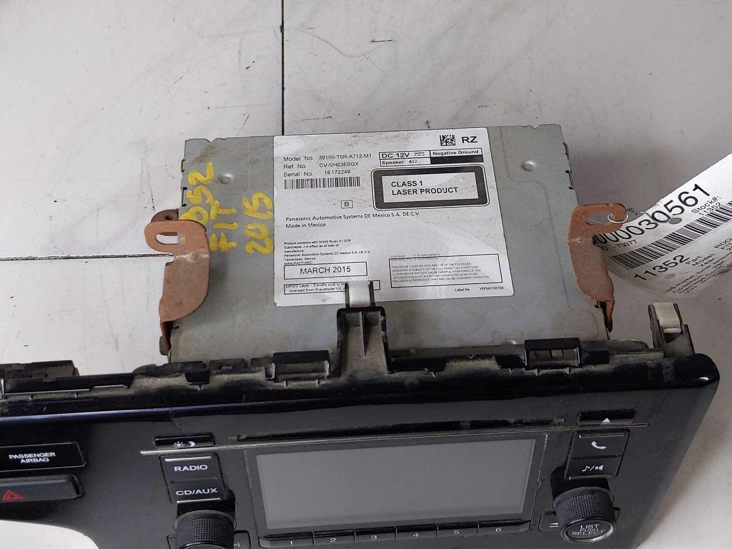 Audio & Visual Equip.(radio) HONDA FIT 15 16 175