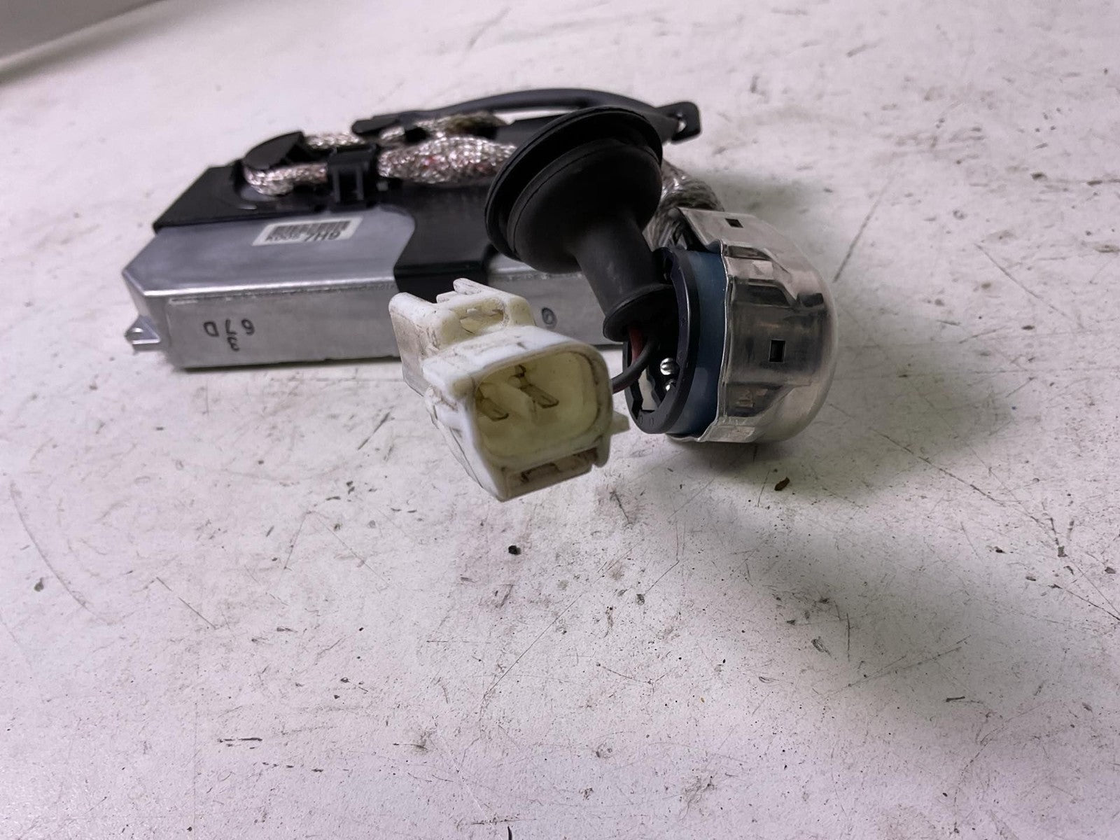 Headlamp Ballast LEXUS RX350 Left 073