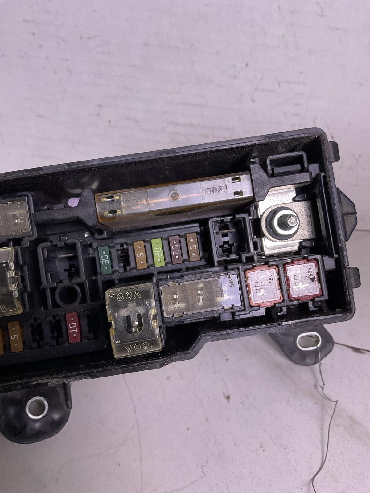 Engine Fuse Box LEXUS IS250 14 152