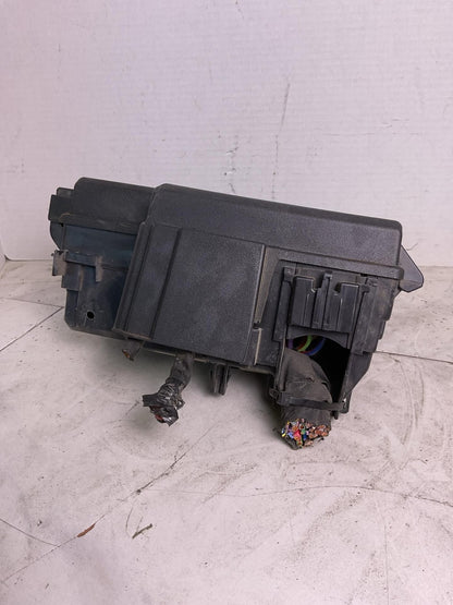 Engine Fuse Box FORD MUSTANG 21 22 233