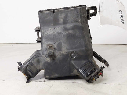 Engine Fuse Box FORD FIESTA 11 12 132