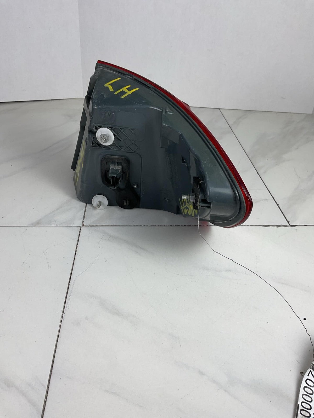 Tail Light Assembly BMW 528I Left 11 12 133