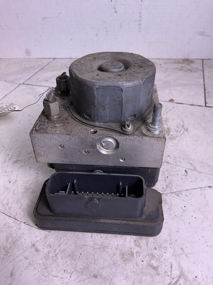 Anti-lock Brake Parts NISSAN VERSA 14 15 16 17 18 192