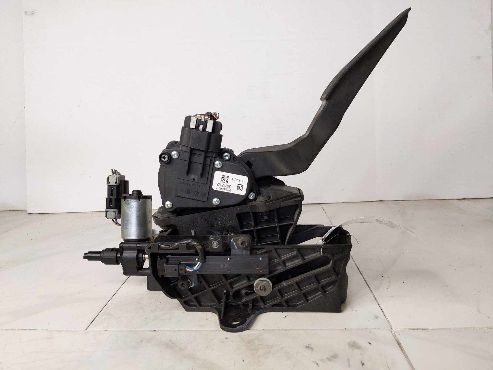 Gas Pedal GMC YUKON 152