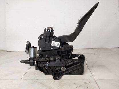 Gas Pedal GMC YUKON 152