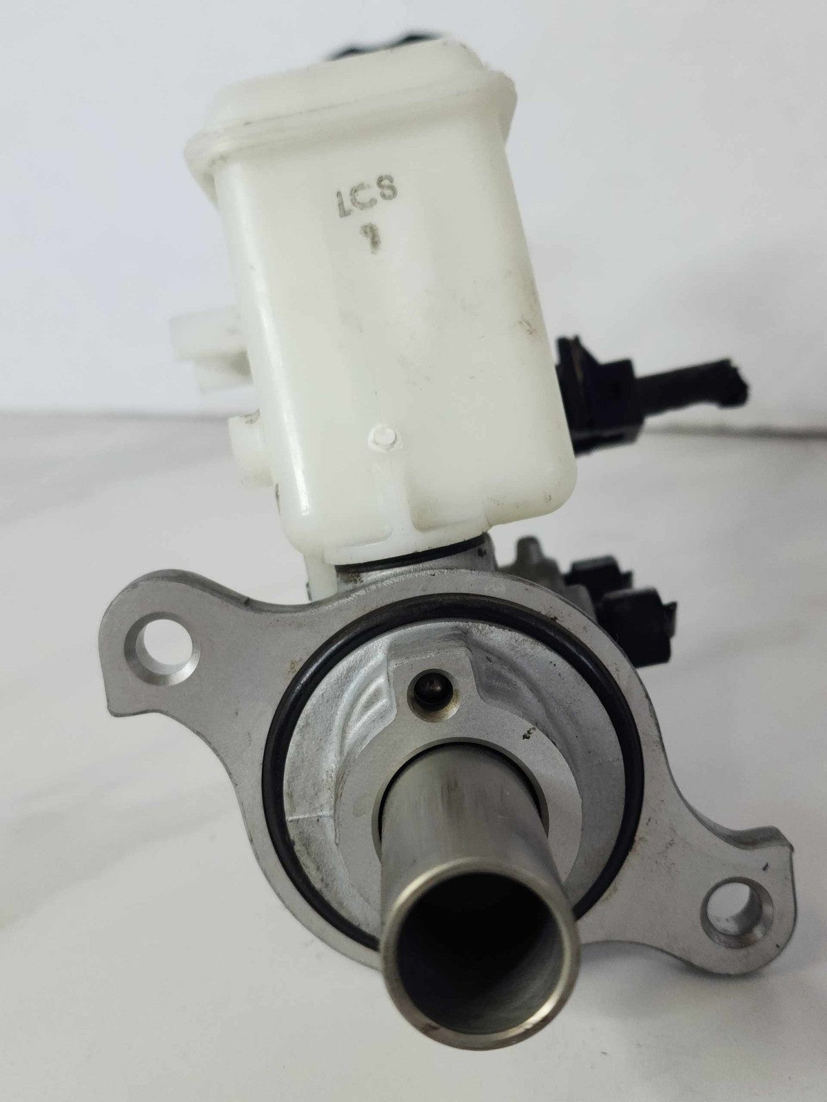 Master Cylinder HYUNDAI ELANTRA 17 18 192