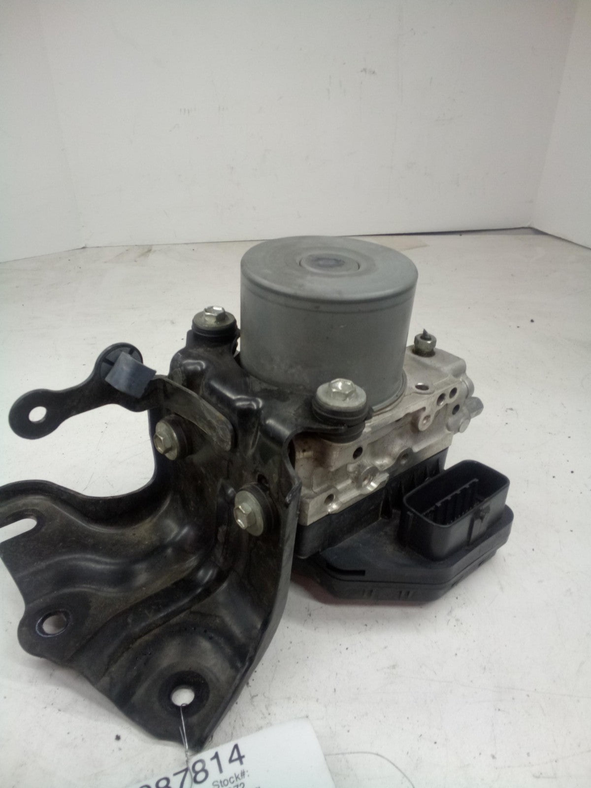 Anti-lock Brake Parts SCION TC 14 15 164